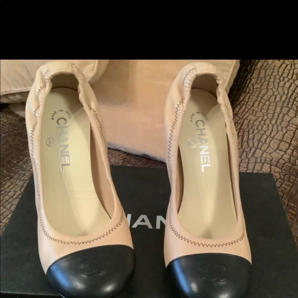 CHANEL ladies shoes size 39